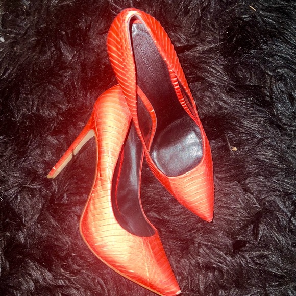 Rachel Roy Neon Tangerine Textured Pumps